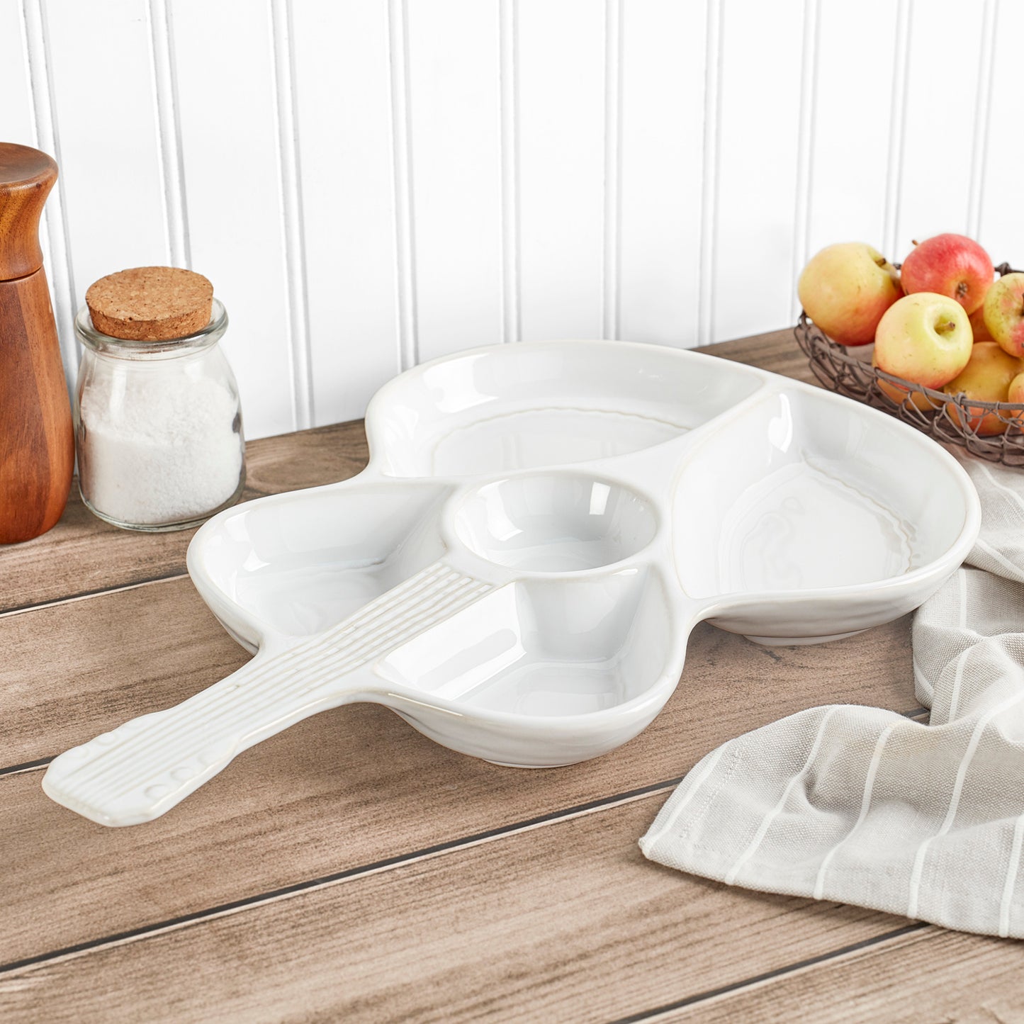 Dolly Guitar 5 Section Chip & Dip Platter